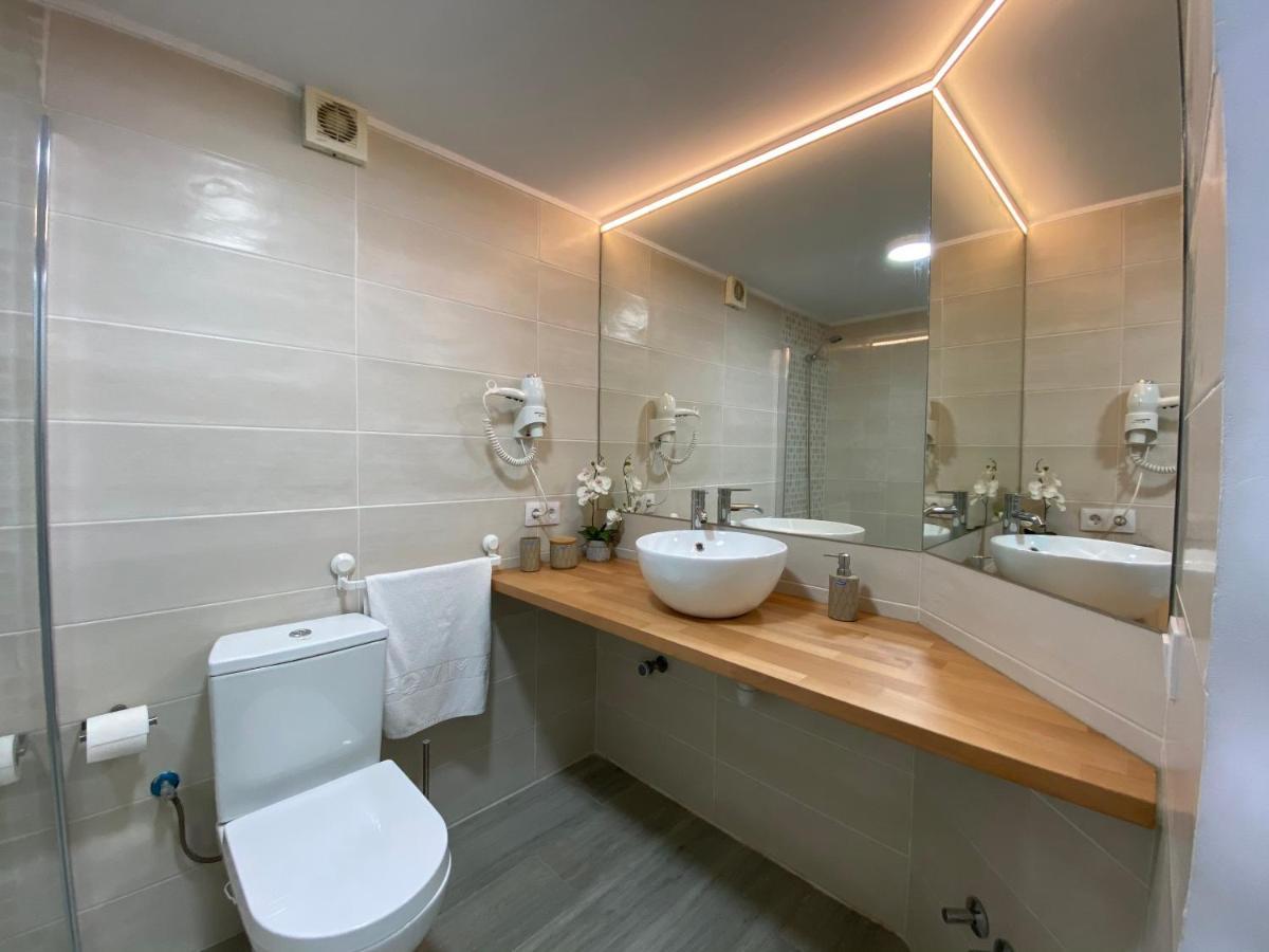 Enjoy A Sunny Apartment With Pool Next To The Sea Costa Adeje  Eksteriør billede