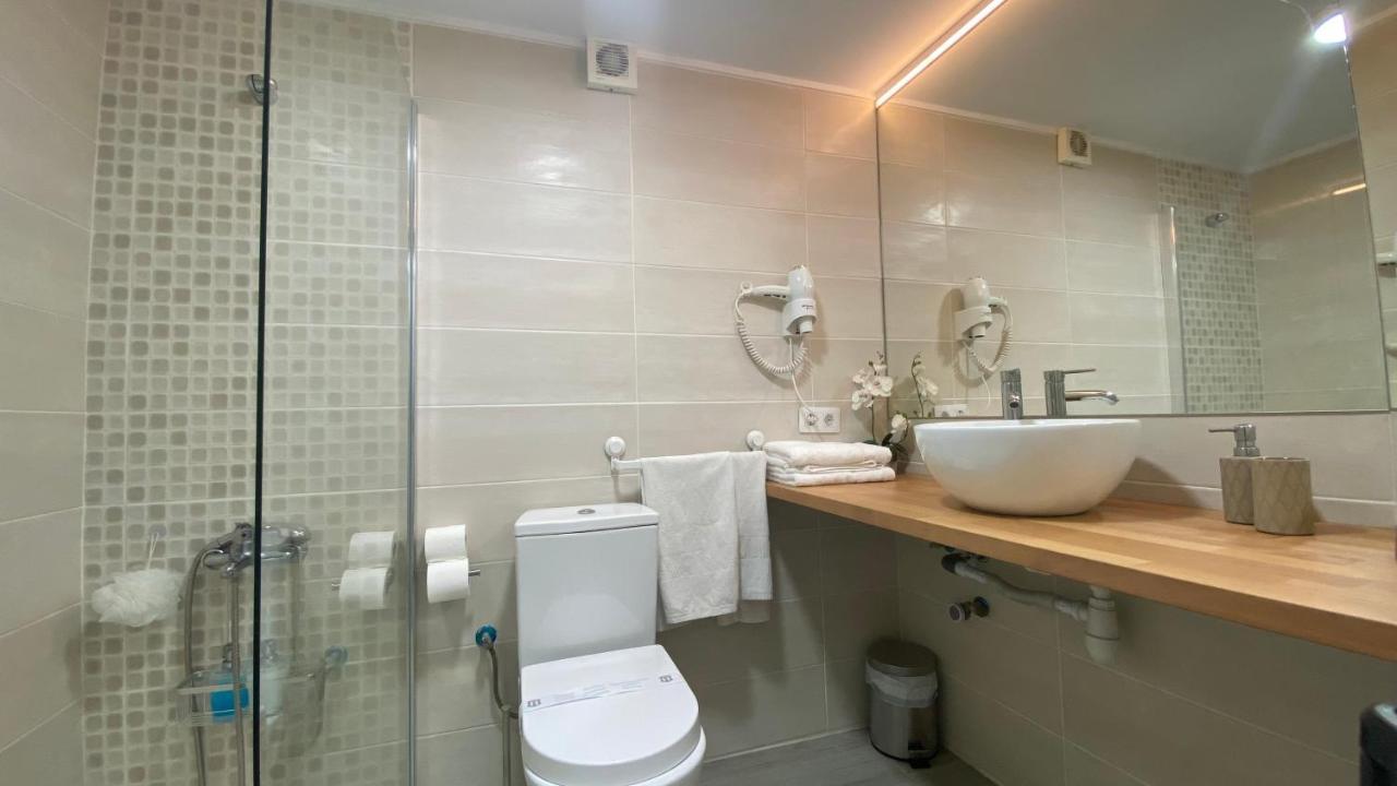 Enjoy A Sunny Apartment With Pool Next To The Sea Costa Adeje  Eksteriør billede