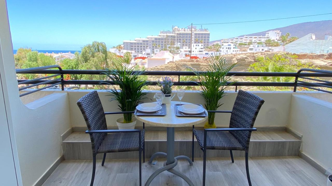 Enjoy A Sunny Apartment With Pool Next To The Sea Costa Adeje  Eksteriør billede